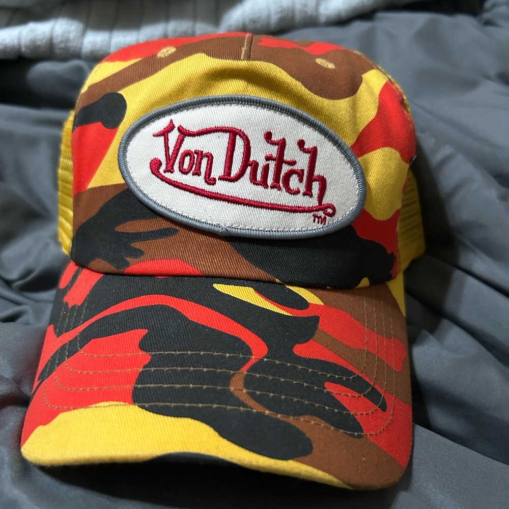 Von Dutch Monogram Trucker Cap - Retro Snapback Cap for Men and Women
